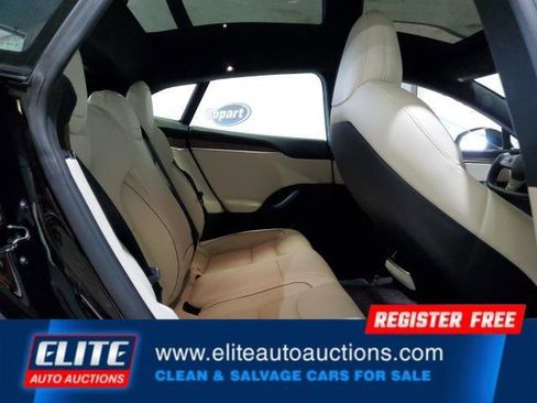 Used 2021 Tesla Model S Plaid image 19