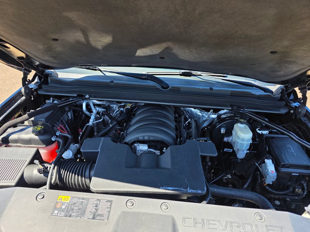 Used 2015 Chevrolet Suburban LS RWD image 26