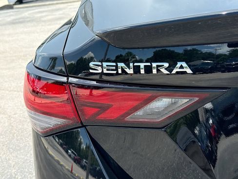 Used 2024 Nissan Sentra SR w/ SR Premium Package FWD image 10