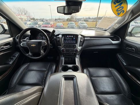 Used 2019 Chevrolet Suburban LT image 16