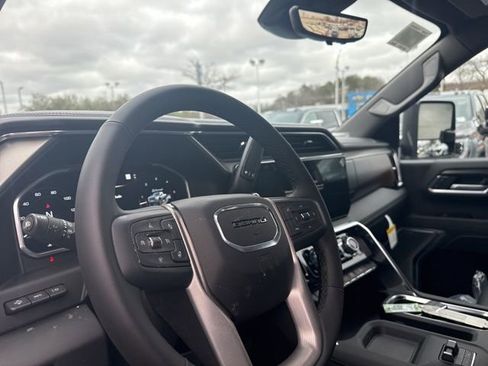 New 2026 GMC Sierra 2500 Denali w/ Denali Reserve Package image 15
