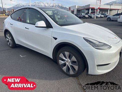 Used 2021 Tesla Model Y 2WD image 16
