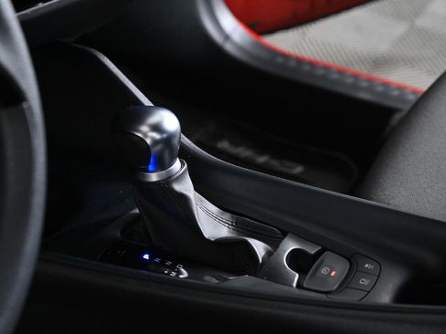 Used 2020 Toyota C-HR LE image 22