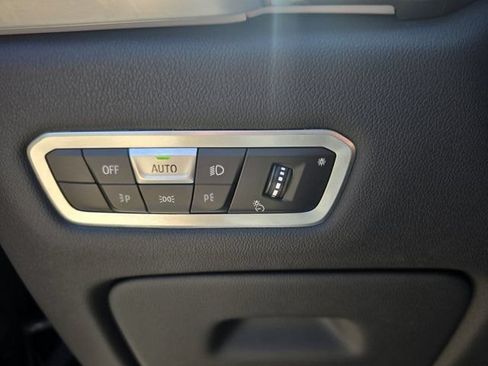 Used 2022 BMW X5 xDrive40i AWD/4WD image 24
