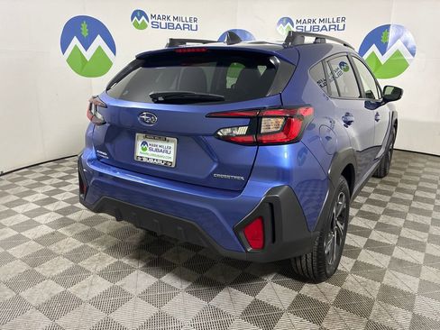 Used 2025 Subaru Crosstrek 2.0i Premium image 7