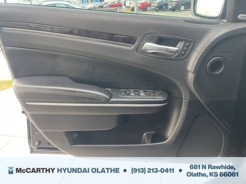 Used 2022 Chrysler 300 Touring L w/ Comfort Group RWD image 33