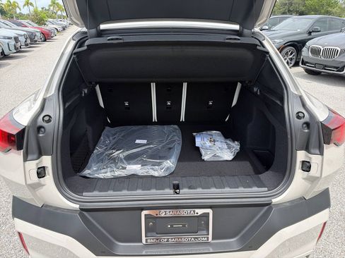 New 2026 BMW X2 xDrive28i w/ Technology Package AWD/4WD image 12