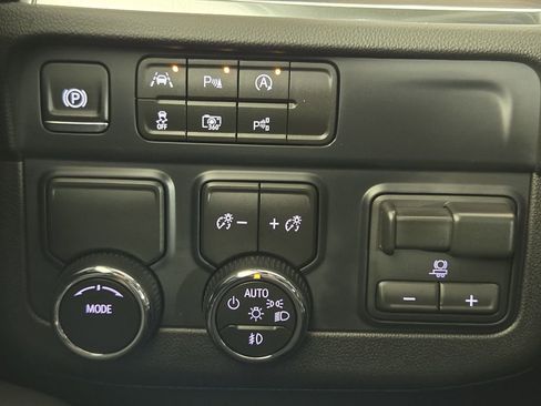 New 2026 Chevrolet Tahoe Premier w/ Sun And Tow Package RWD image 22