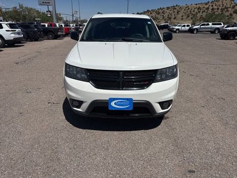 Used 2016 Dodge Journey SXT w/ Blacktop Package FWD image 2