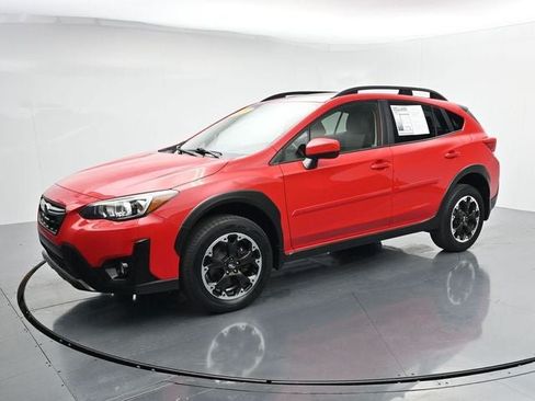 Used 2021 Subaru Crosstrek 2.0i Premium w/ Moonroof Package AWD/4WD image 4