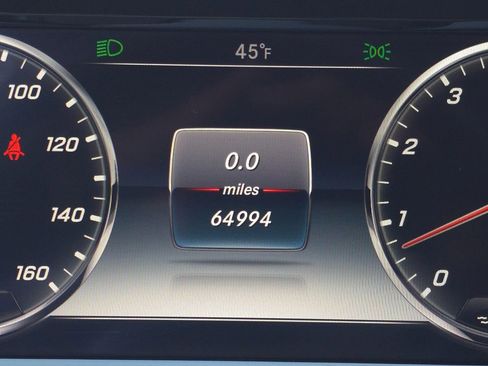 Used 2015 Mercedes-Benz S 550 4MATIC Sedan image 30