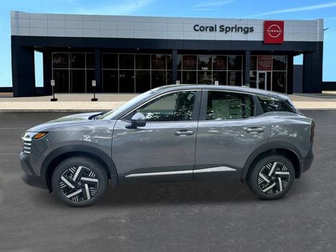 New 2026 Nissan Kicks SV w/ Charging Package FWD image 2