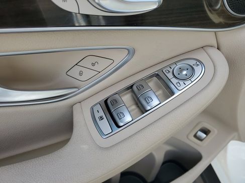 Used 2022 Mercedes-Benz GLC 300 image 26