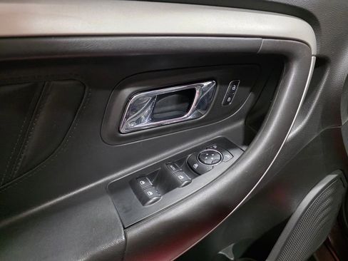 Used 2018 Ford Taurus SEL w/ Equipment Group 201A image 12