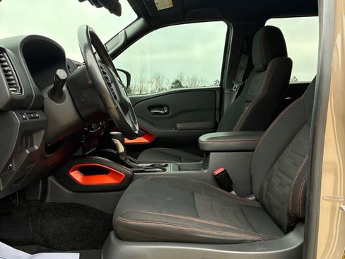 Used 2022 Nissan Frontier PRO-4X w/ Off-Road Protection Package image 12