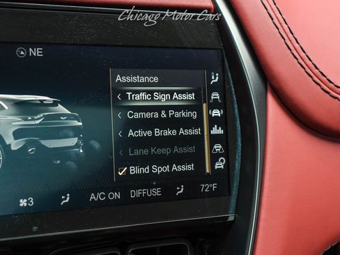 Used 2022 Aston Martin DBX AWD/4WD image 14