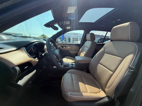 Used 2023 Chevrolet Traverse Premier w/ LPO, Floor Liner Package AWD/4WD image 9