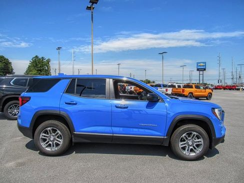 New 2025 GMC Terrain Elevation image 3