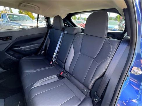 New 2025 Subaru Crosstrek 2.5i Premium image 11