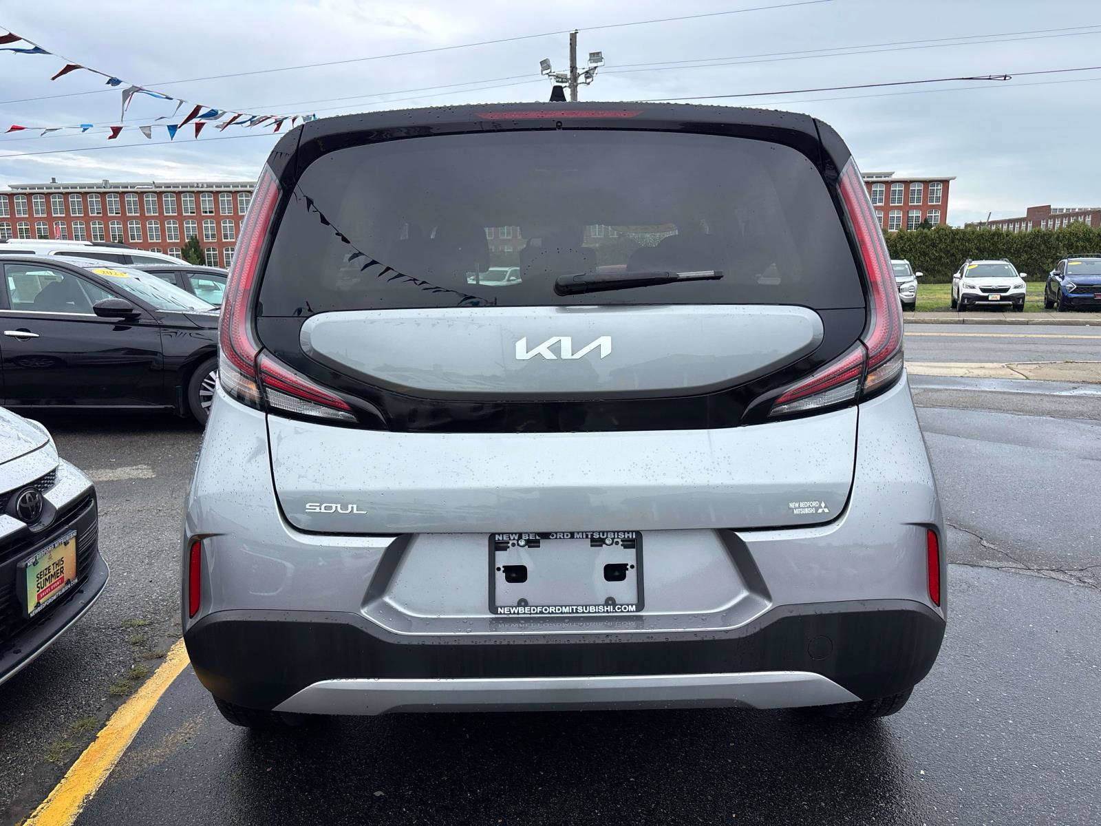 Used 2025 Kia Soul LX w/ LX Technology Package FWD image 6