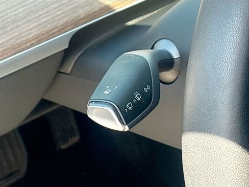 Used 2023 Tesla Model 3 Standard Range RWD image 10