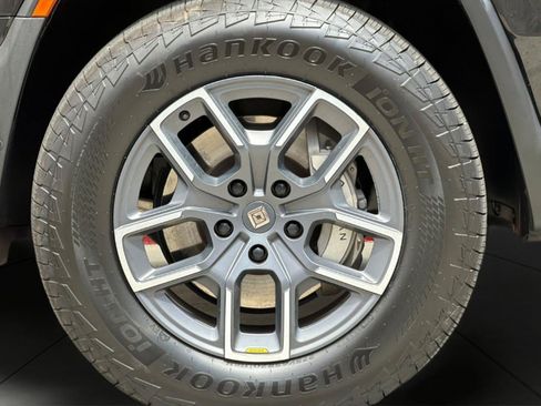 Used 2024 Rivian R1T Adventure AWD/4WD image 23