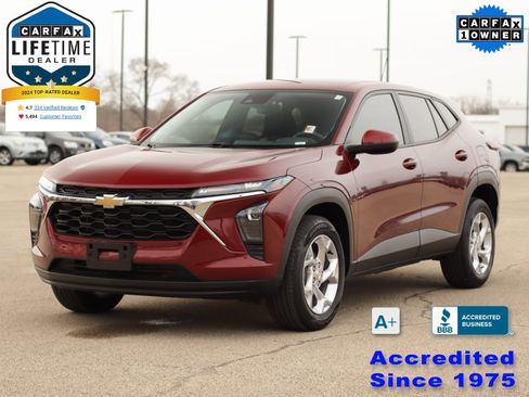 Used 2024 Chevrolet Trax LS w/ LS Convenience Package image 3
