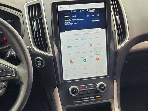 Used 2024 Ford Edge SE w/ Black Appearance Package image 14