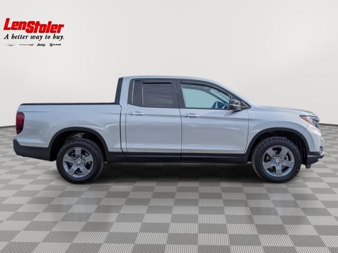 Used 2025 Honda Ridgeline TrailSport image 6