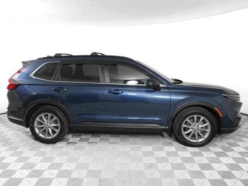 Used 2024 Honda CR-V EX-L image 3