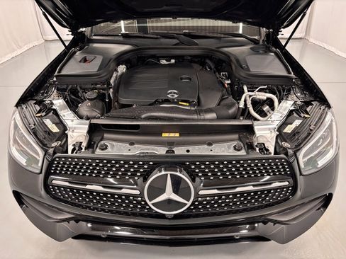 Used 2022 Mercedes-Benz GLC 300 4MATIC Coupe image 28