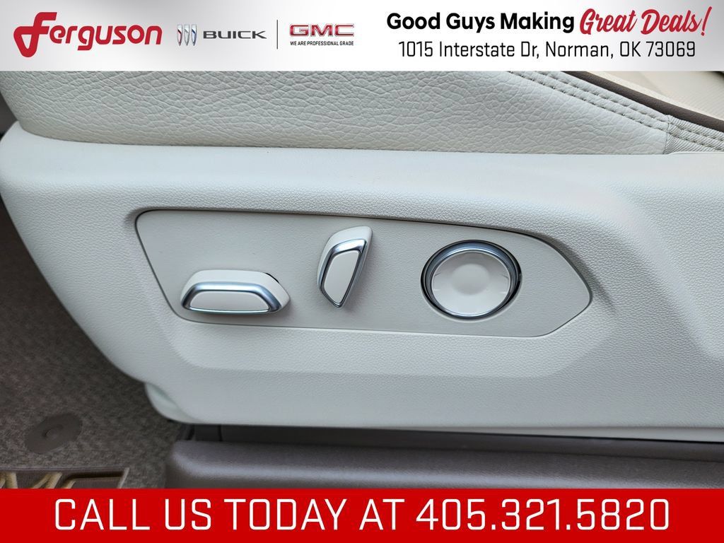 New 2026 GMC Yukon Denali w/ Denali Reserve Package AWD/4WD image 18