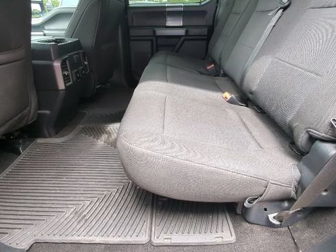 Used 2019 Ford F150 XLT w/ Equipment Group 302A Luxury AWD/4WD image 27