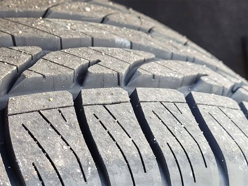 Used 2024 Ford Mustang EcoBoost image 11