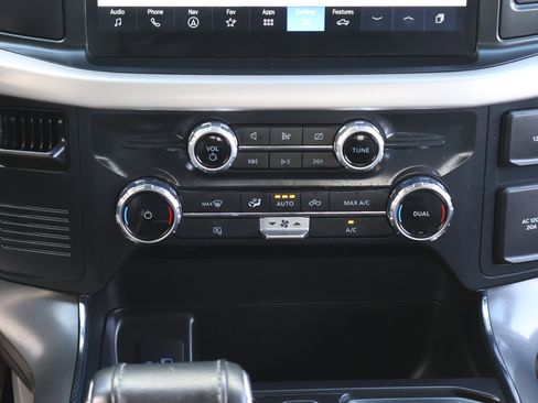 Used 2022 Ford F150 Lightning Pro image 18