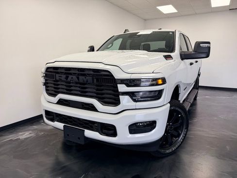 Used 2025 RAM 2500 Big Horn AWD/4WD image 18