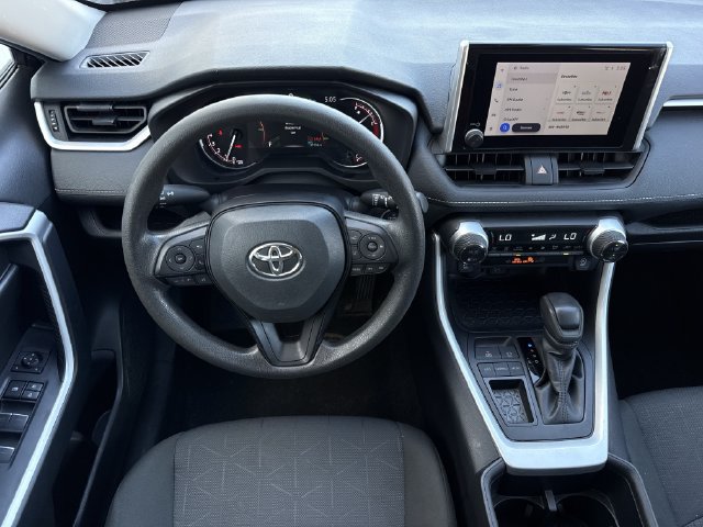 Used 2025 Toyota RAV4 XLE FWD image 12