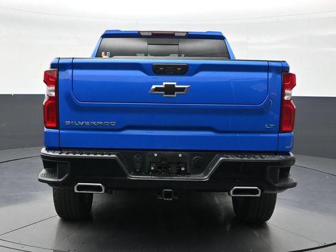 Used 2025 Chevrolet Silverado 1500 LT Trail Boss w/ Convenience Package II AWD/4WD image 4