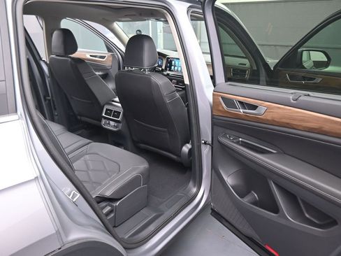New 2026 Volkswagen Atlas SE AWD/4WD image 42