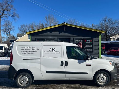 Used 2021 RAM ProMaster City Tradesman image 4