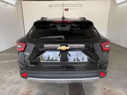 New 2026 Chevrolet Trax LT w/ LT Convenience Package image 5