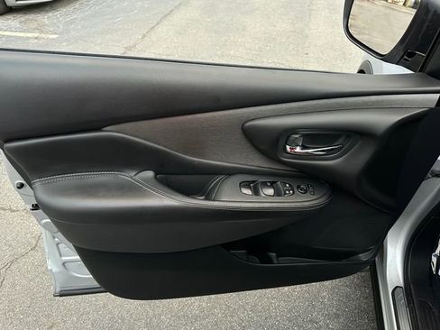 Used 2020 Nissan Murano S w/ Technology Package image 12