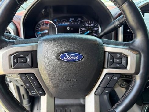 Used 2022 Ford F250 Platinum w/ FX4 Off-Road Package AWD/4WD image 14