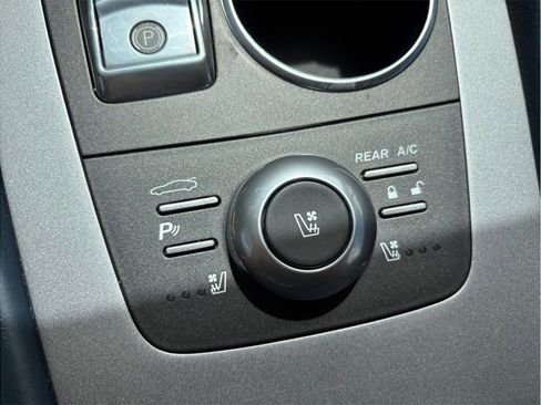 Used 2014 Aston Martin Rapide S image 31