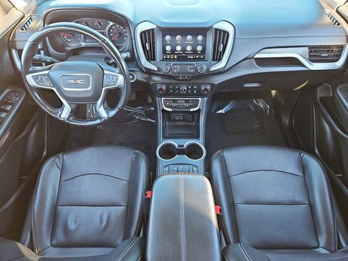 Used 2022 GMC Terrain SLT image 16