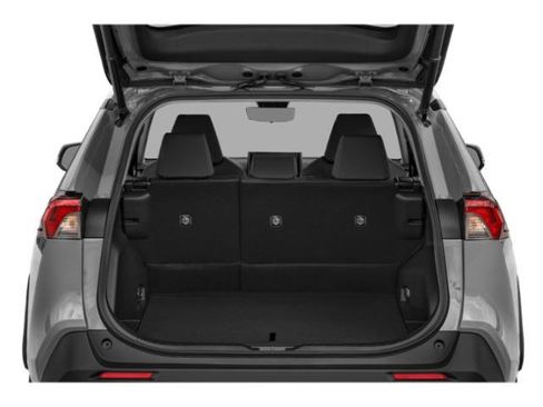 Used 2022 Toyota RAV4 XLE w/ Convenience Package image 11