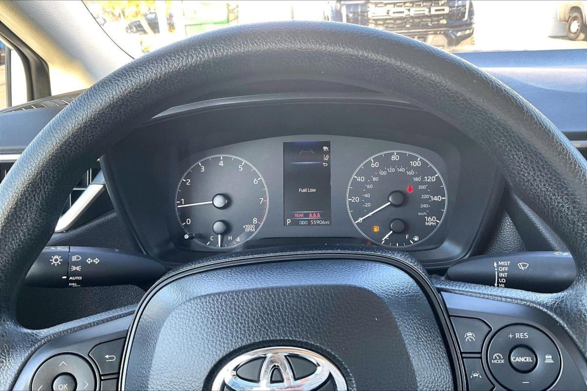 Used 2024 Toyota Corolla LE FWD image 17