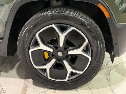 Used 2022 Rivian R1T Adventure image 31