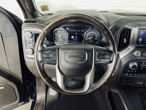 Used 2021 GMC Sierra 3500 Denali w/ Denali Ultimate Package AWD/4WD image 24