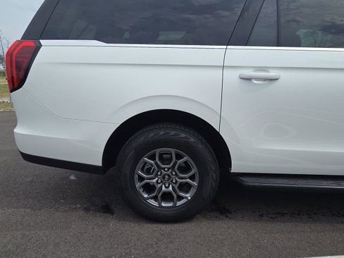 Used 2025 Ford Expedition Max Active image 7